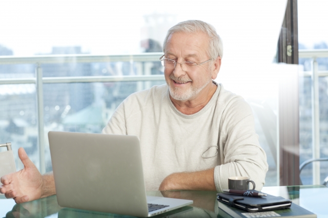 �J�����̒ʐM�u���ŕ׋�